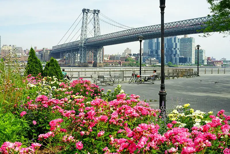 Manhattan running routes - East River Promenade