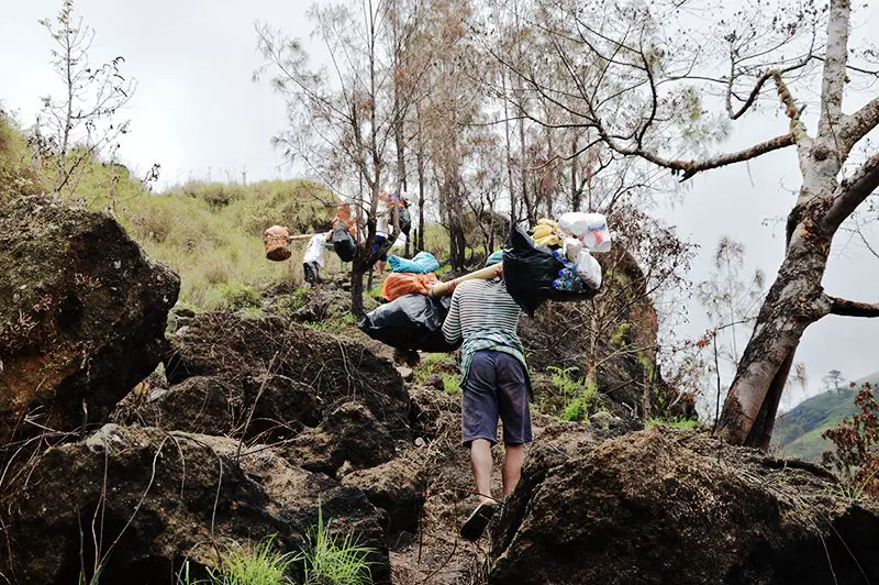 Mount Rinjani porters