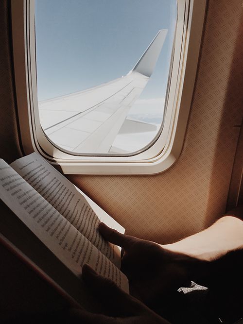 reading a book helps to beat jet lag prevent travel fatigue