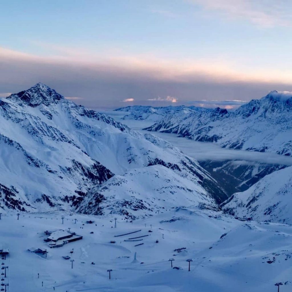 Early morning at Stubaier Gletscher