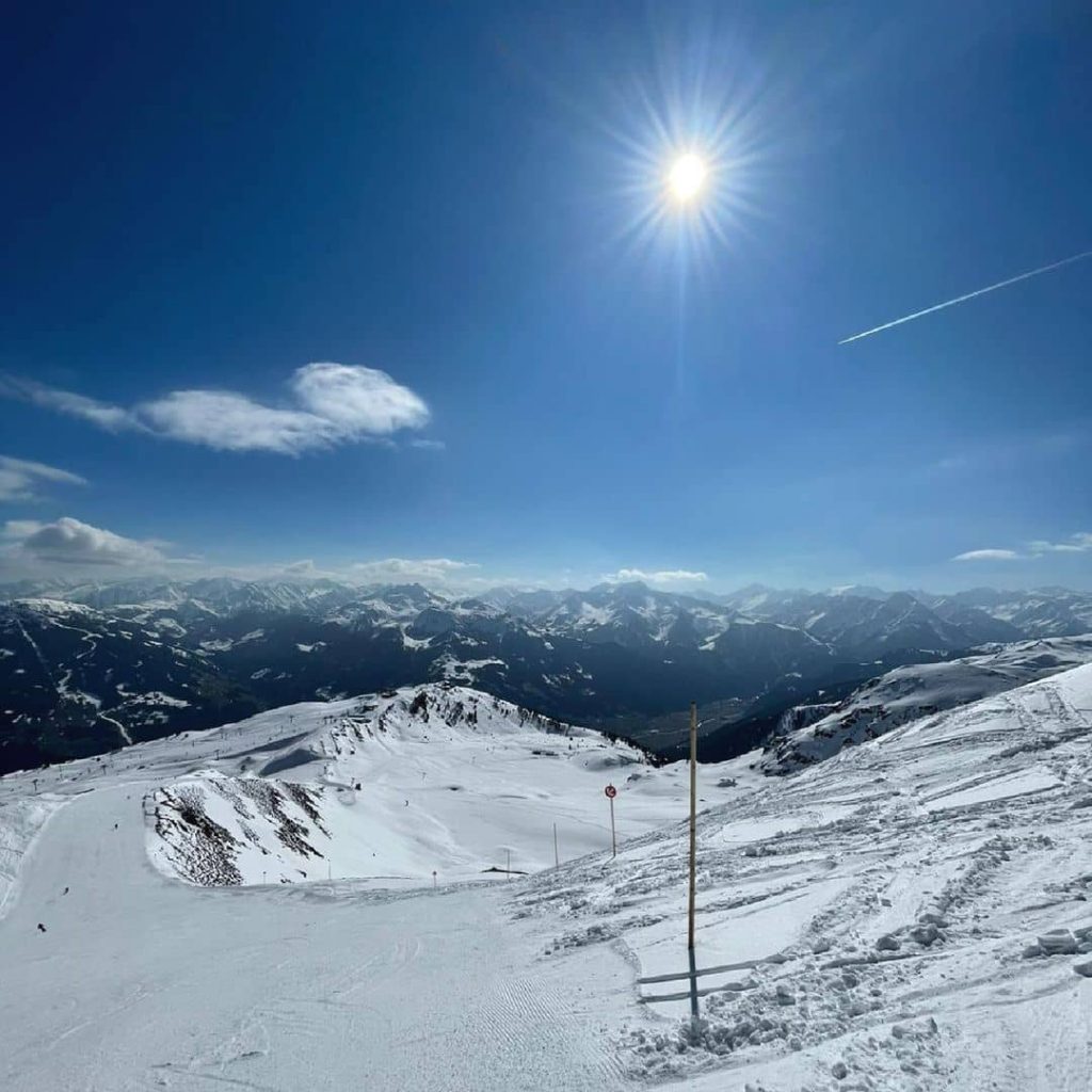 Skiing daytrip from Munich to Hochzillertal