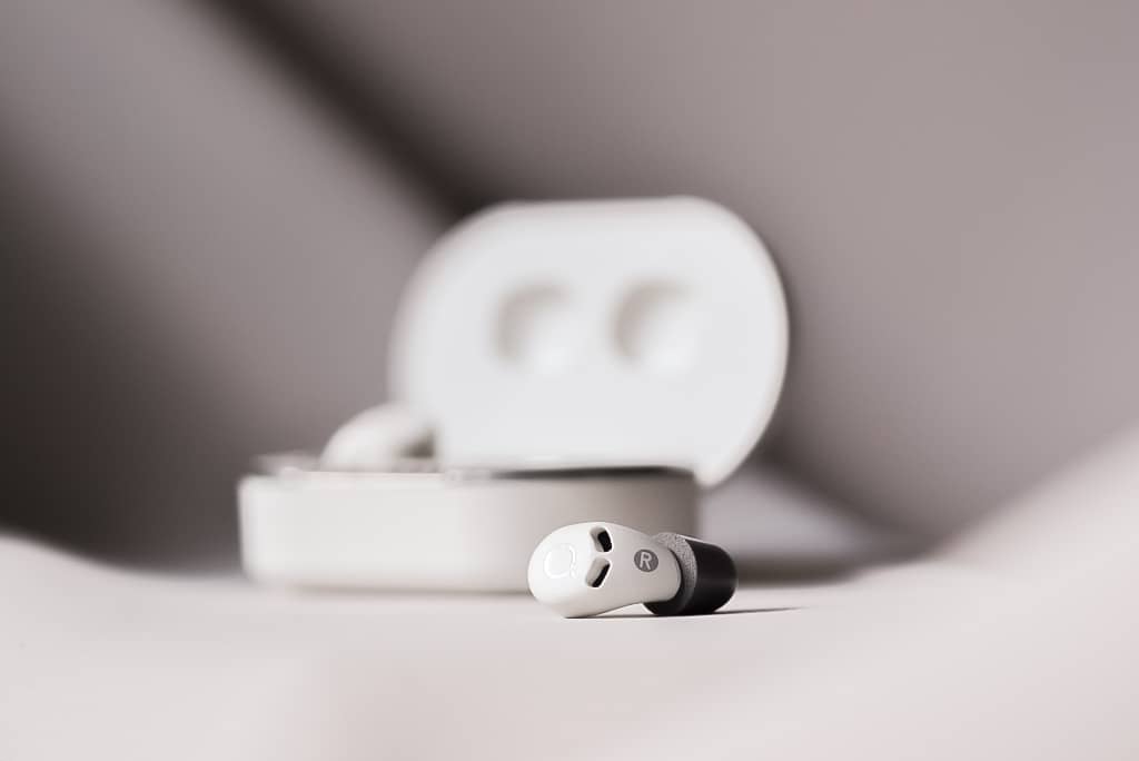 QuietOn noise-cancelling earbuds for sleep